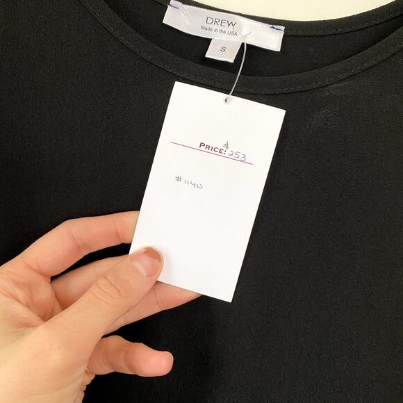 NWT DREW Pleated Back Shift Dress Black Small - Picture 4 of 7